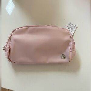 Lululemon Everywhere Belt Bag